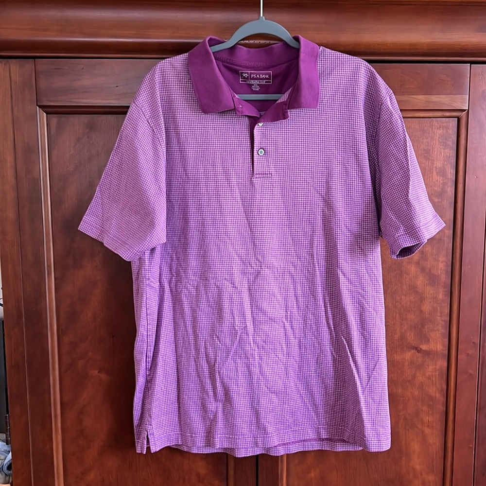 Men’s golf shirt. Jos A Banks. GUC